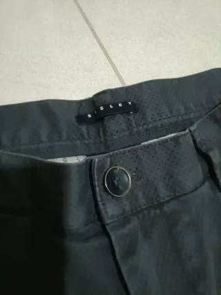 Pantaloni chino Sisley grigio e nero