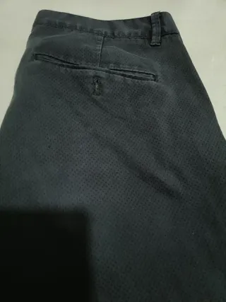 Pantaloni chino Sisley grigio e nero