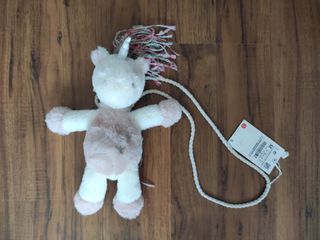 (B3) Muñeco-bolso NUEVO Zara