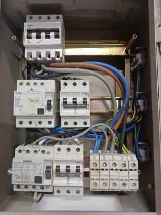 Cuadro Eléctrico Metálico