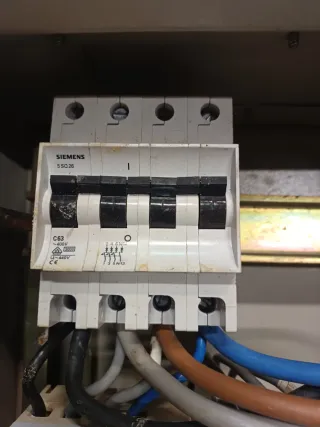 Cuadro Eléctrico Metálico