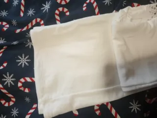 Pantalones campana blancos con estrellas