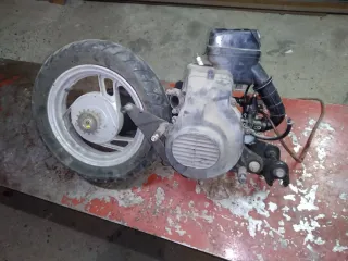 Motor Suzuki lido 50