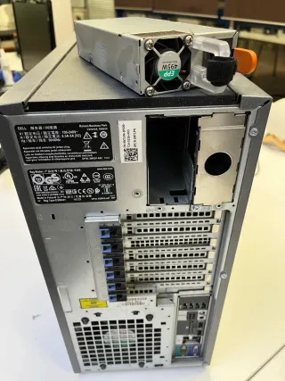 Server Dell PowerEdge T430 Xeon E5-26