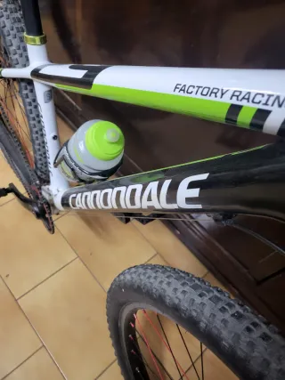Bicicleta Cannondale 29 Carbono