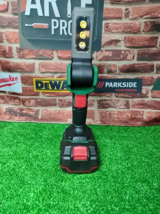 Foco LED Recargable 20V