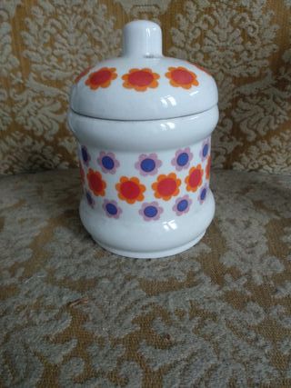 Recipiente cerámica con diseño floral