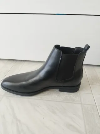 Stivaletti neri eleganti