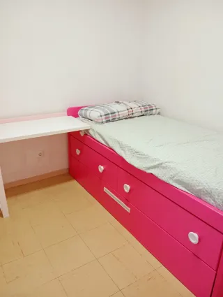 Habitacion para chica 330 gastos incluidos