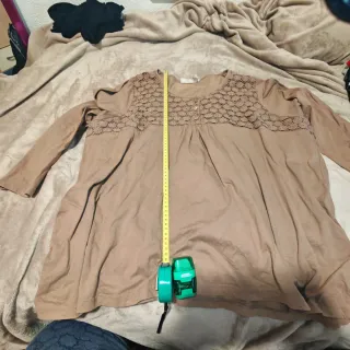 Camiseta manga larga con encaje