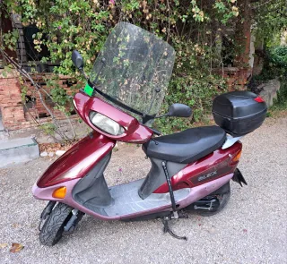Moto Scooter Honda Bali SJ100