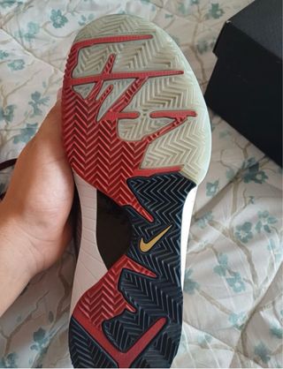 Nike Kobe 4 Protro Gold Medal