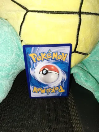 Reshiram V 220 HP Carta Pokémon