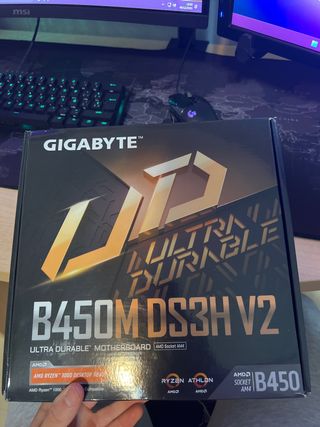 Placa Base Gigabyte B450M DS3H V2