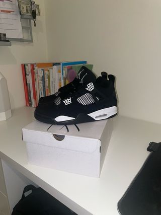 Jordan 4 White Thunder