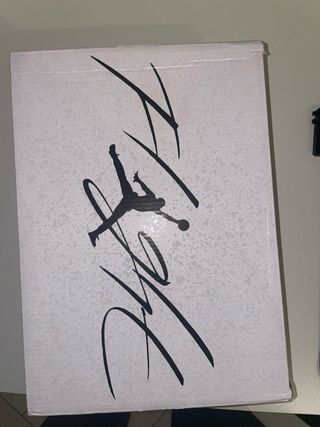 Jordan 4 White Thunder