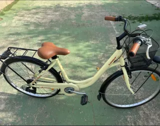 Bicicleta Paseo Mujer Amarilla Cesta
