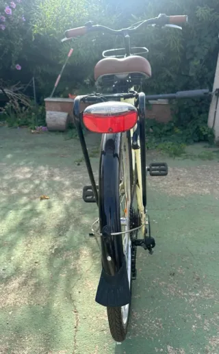 Bicicleta Paseo Mujer Amarilla Cesta