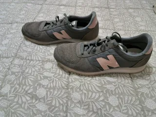Deportivas New Balance 39 gris y rosa