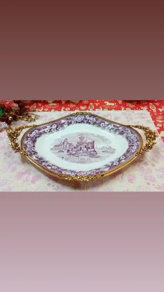 Wedgwood , un vassoio in porcellana