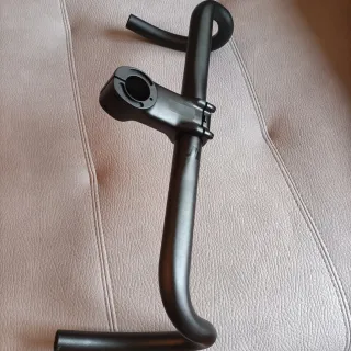 Manillar y potencia CUBE. Gravel