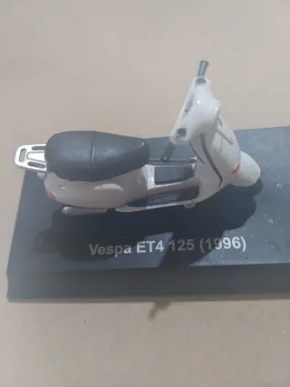 Miniaturas Vespa 1:32 (2 uds)