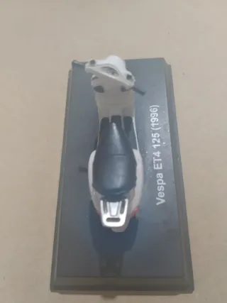 Miniaturas Vespa 1:32 (2 uds)