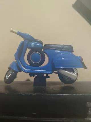 Miniaturas Vespa 1:32 (2 uds)