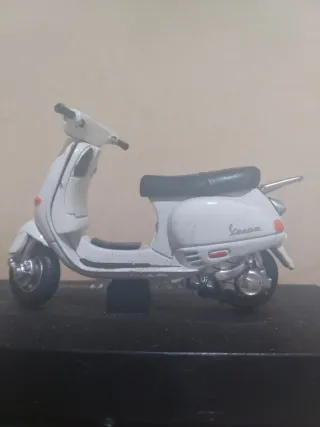 Miniaturas Vespa 1:32 (2 uds)