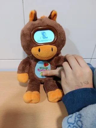 Muñeco interactivo de peluche Kidi Fluffies