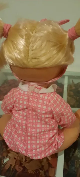 Muñeca Nenuco niña rubia