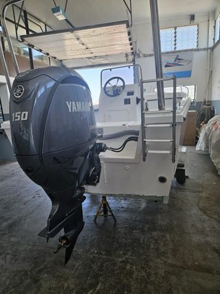 Obe Fisher 625 con motor Yamaha 150