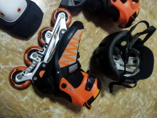 Bollinger lote Patines+casco+protecciones T.40-43