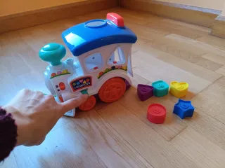 Tren de juguete infantil