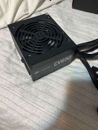 Fuente Alimentación Corsair CV650