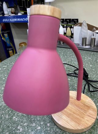 Flexo de lectura rosa y madera