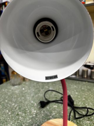 Flexo de lectura rosa y madera