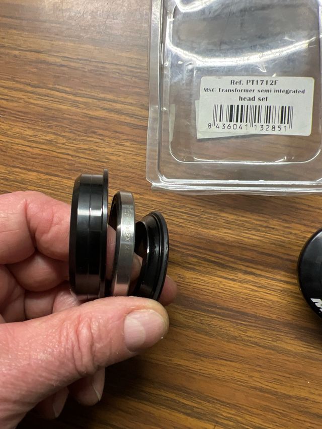 Juego de dirección MSC Transformer PT1712F