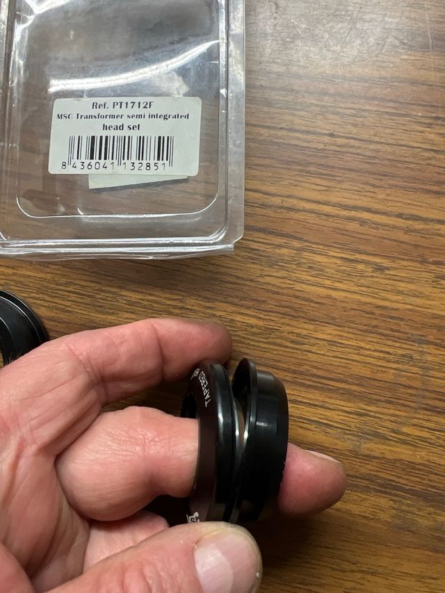 Juego de dirección MSC Transformer PT1712F