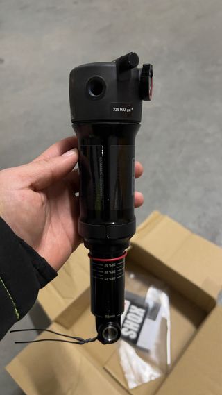 Amortecedor RockShox deluxe select185x55 estragado