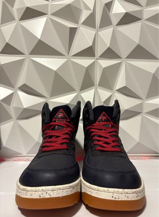 Zapatillas FILA Originales Talla 43 – Nuevo