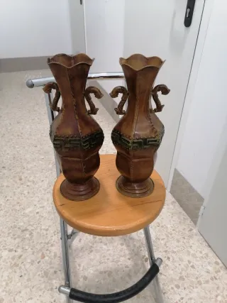 2 jarrones vintage marrones