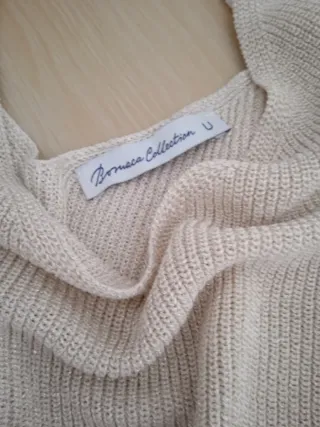 Camiseta tirantes beige con toque dorado