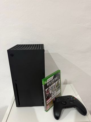 Xbox Series X con Mando y 1 Juego.