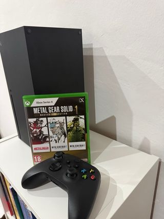 Xbox Series X con Mando y 1 Juego.