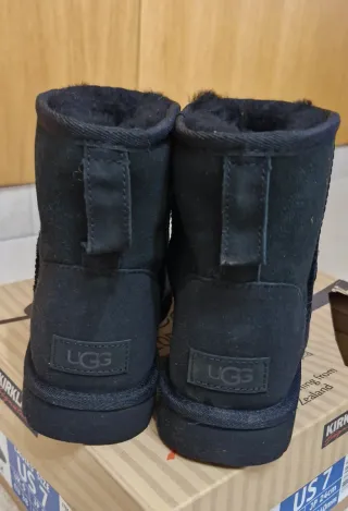 Stivali UGG Neri Taglia 40 Nuovi Mai Usati