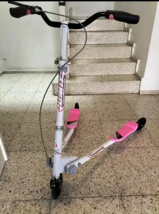 Patinete 3 Ruedas Rosa y Blanco plegable