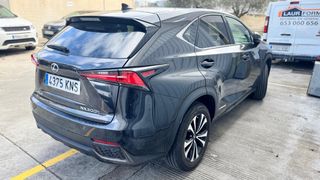 Lexus NX300h F-sport