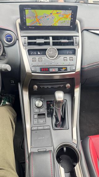 Lexus NX300h F-sport