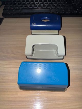 3 perforadoras de oficina